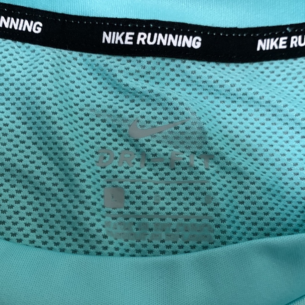 Nike Tank Tops - Picture 9 of 13